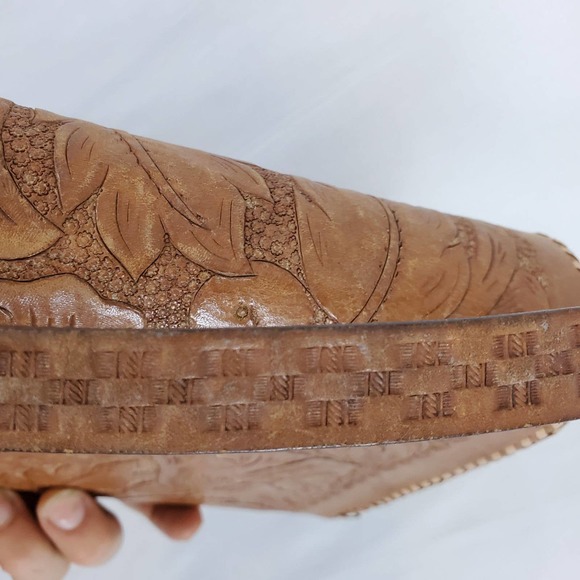 Vintage Artisan Handtooled Leather Bag - Picture 7 of 9